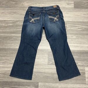 Vintage Y2K Lei Flare Jean Womens 34x25 Capri Embroidered Sophia Hipster WideLeg